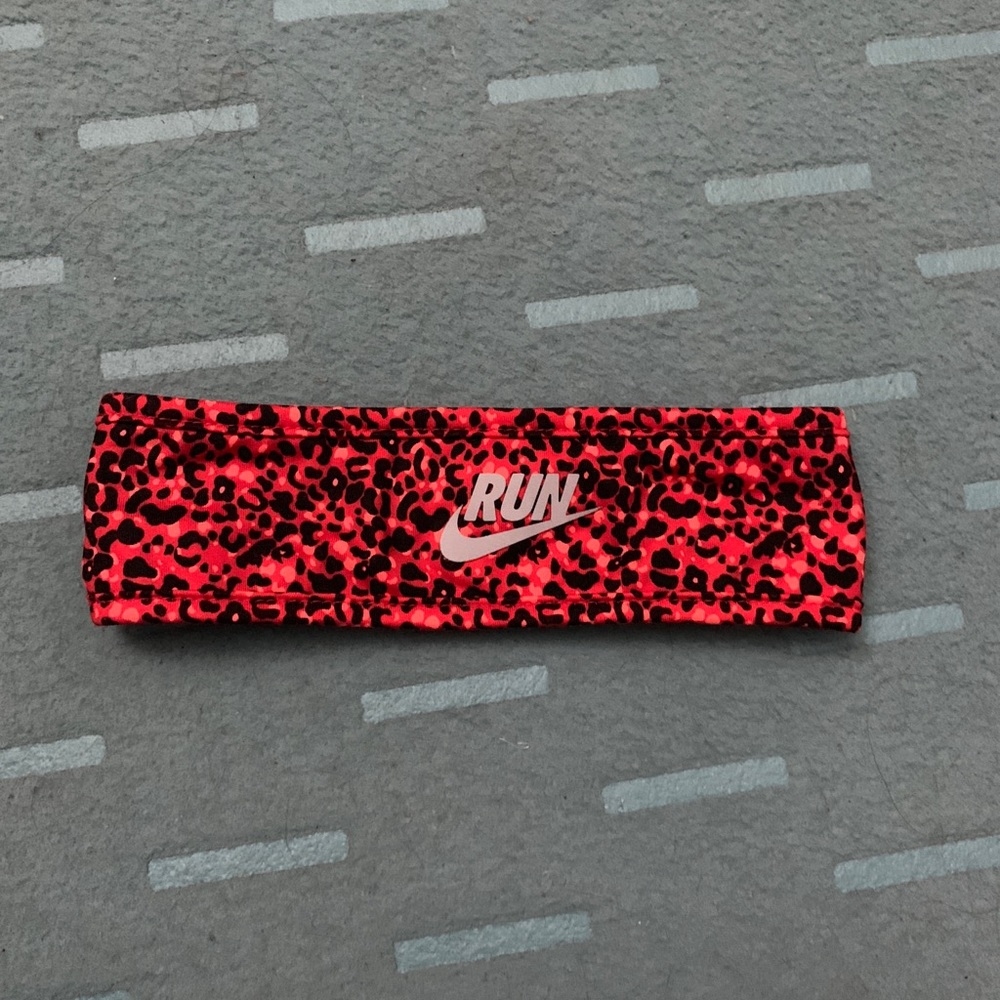 Nike Reversible Headband.
